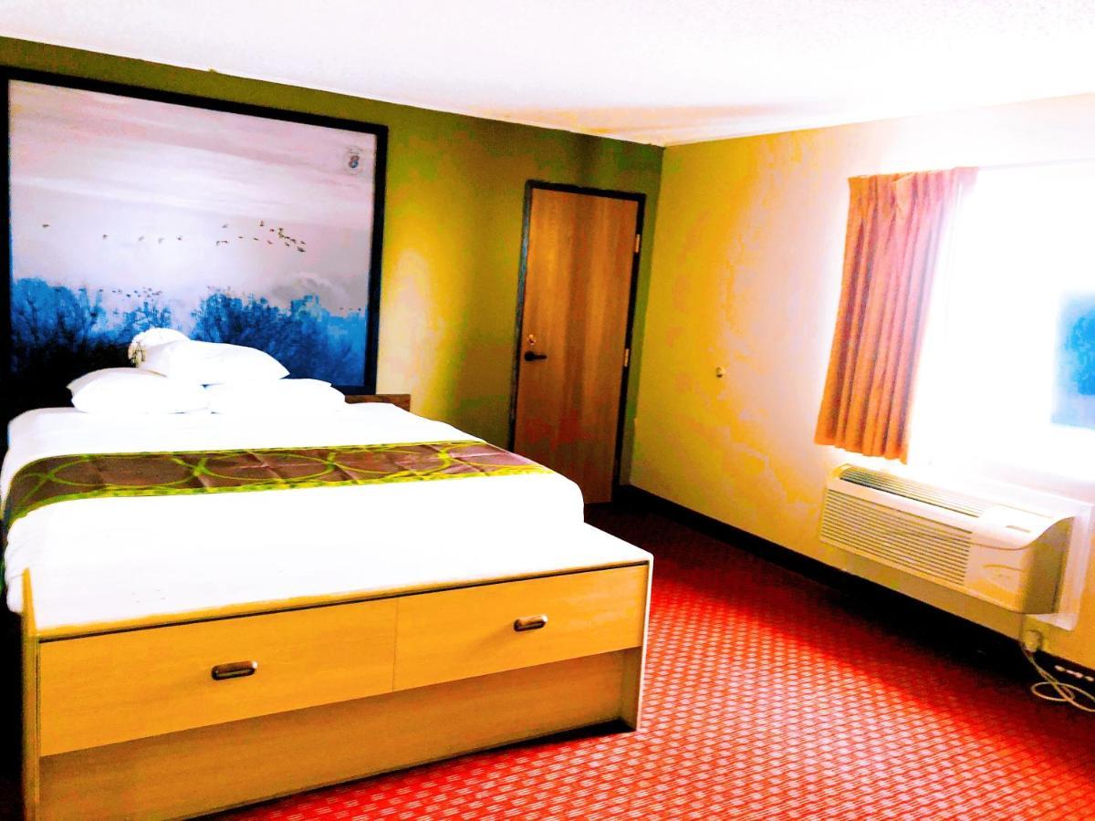 The Inn&Suites Sw Omaha Buitenkant foto