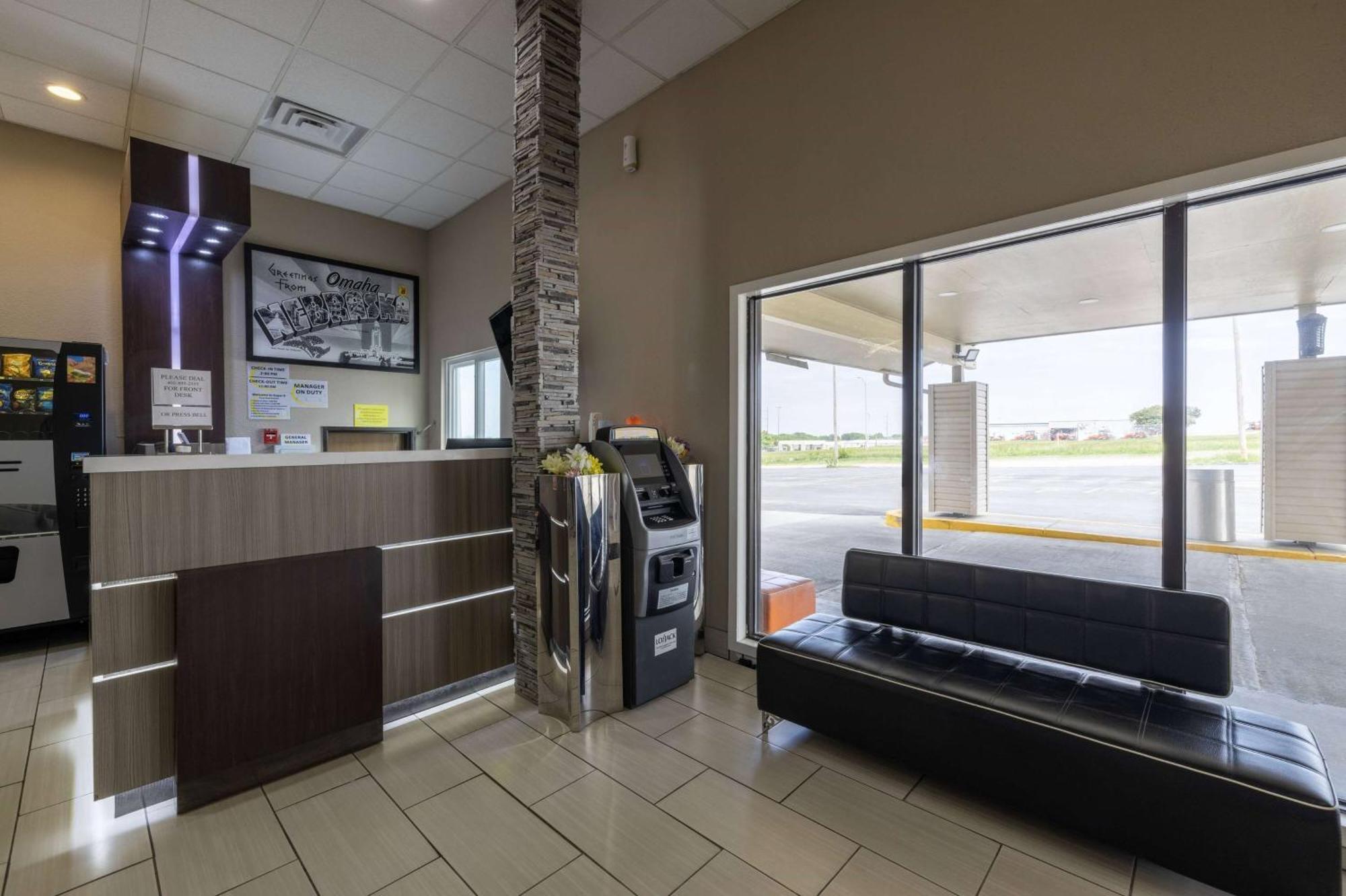 The Inn&Suites Sw Omaha Buitenkant foto