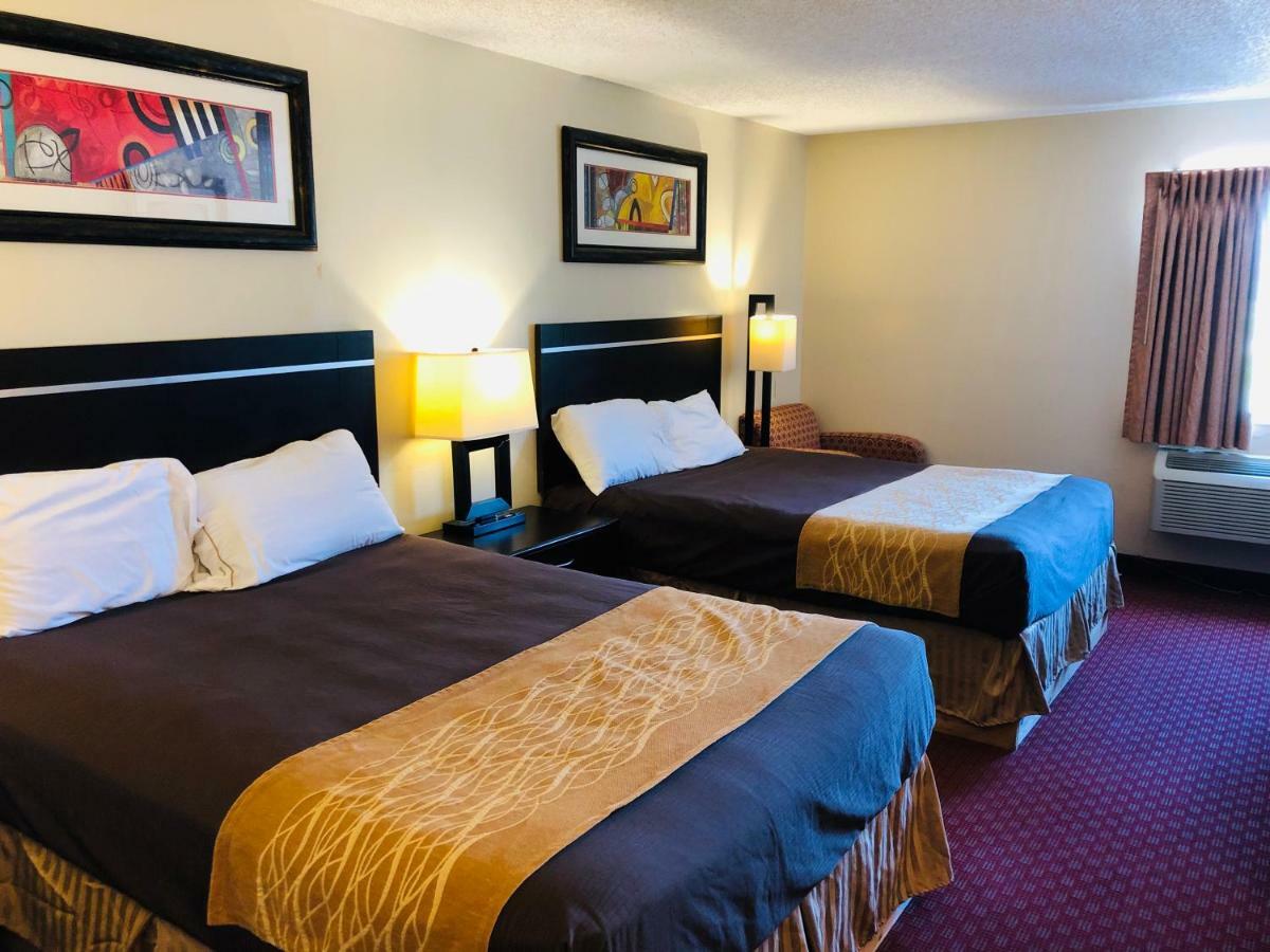 The Inn&Suites Sw Omaha Buitenkant foto