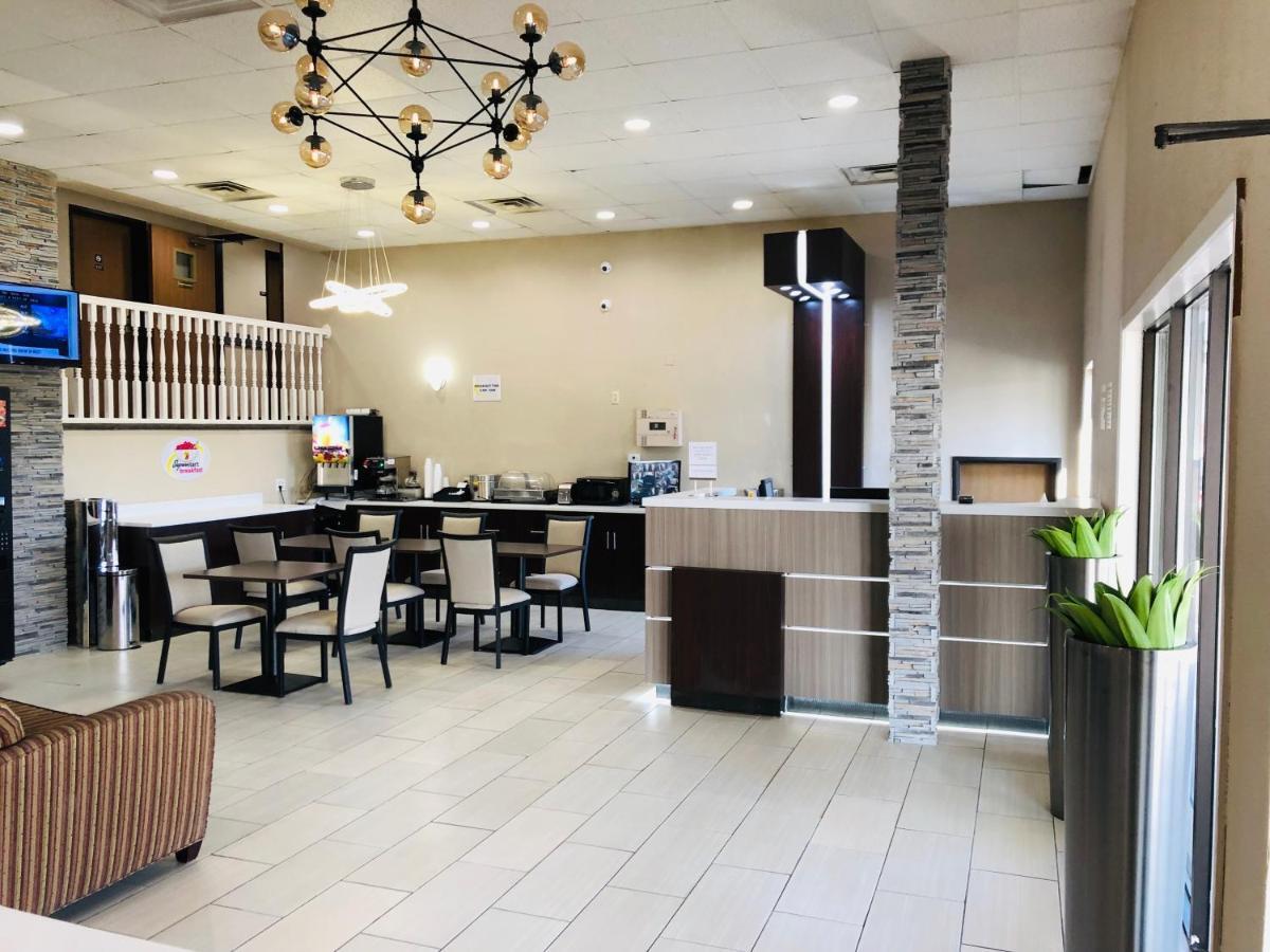 The Inn&Suites Sw Omaha Buitenkant foto