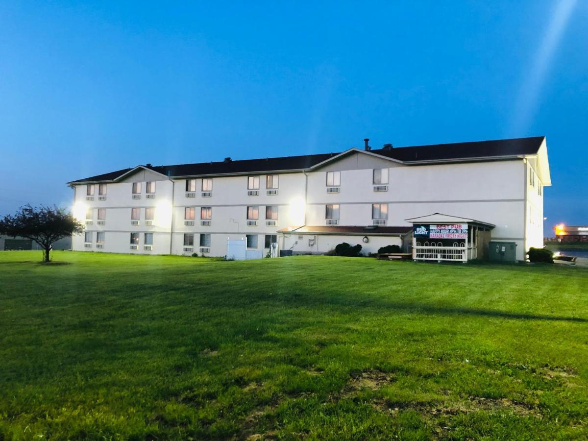 The Inn&Suites Sw Omaha Buitenkant foto